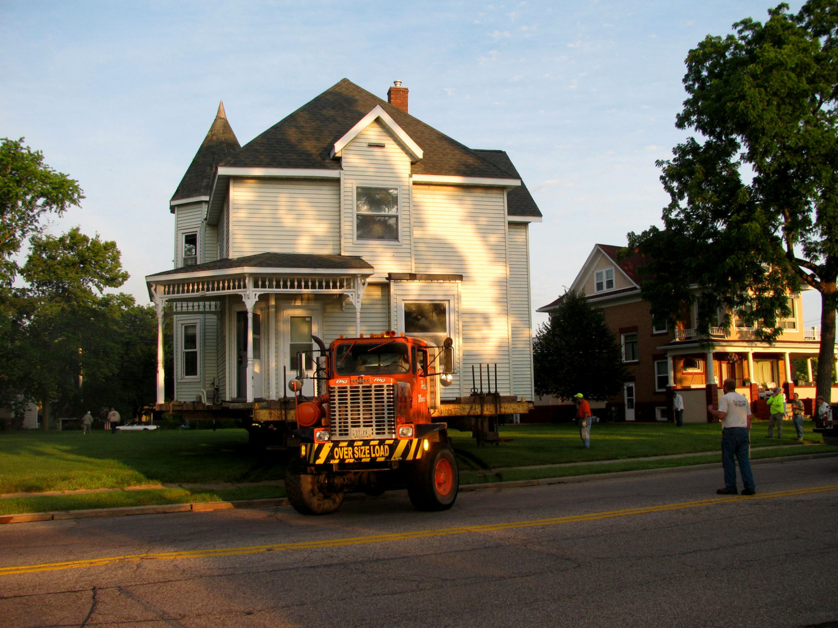 Prairie du Sac home moves again